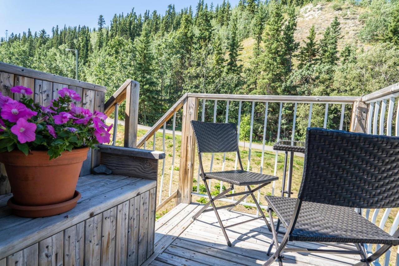 Downtown Whitehorse Apartment In Old Town Exteriör bild