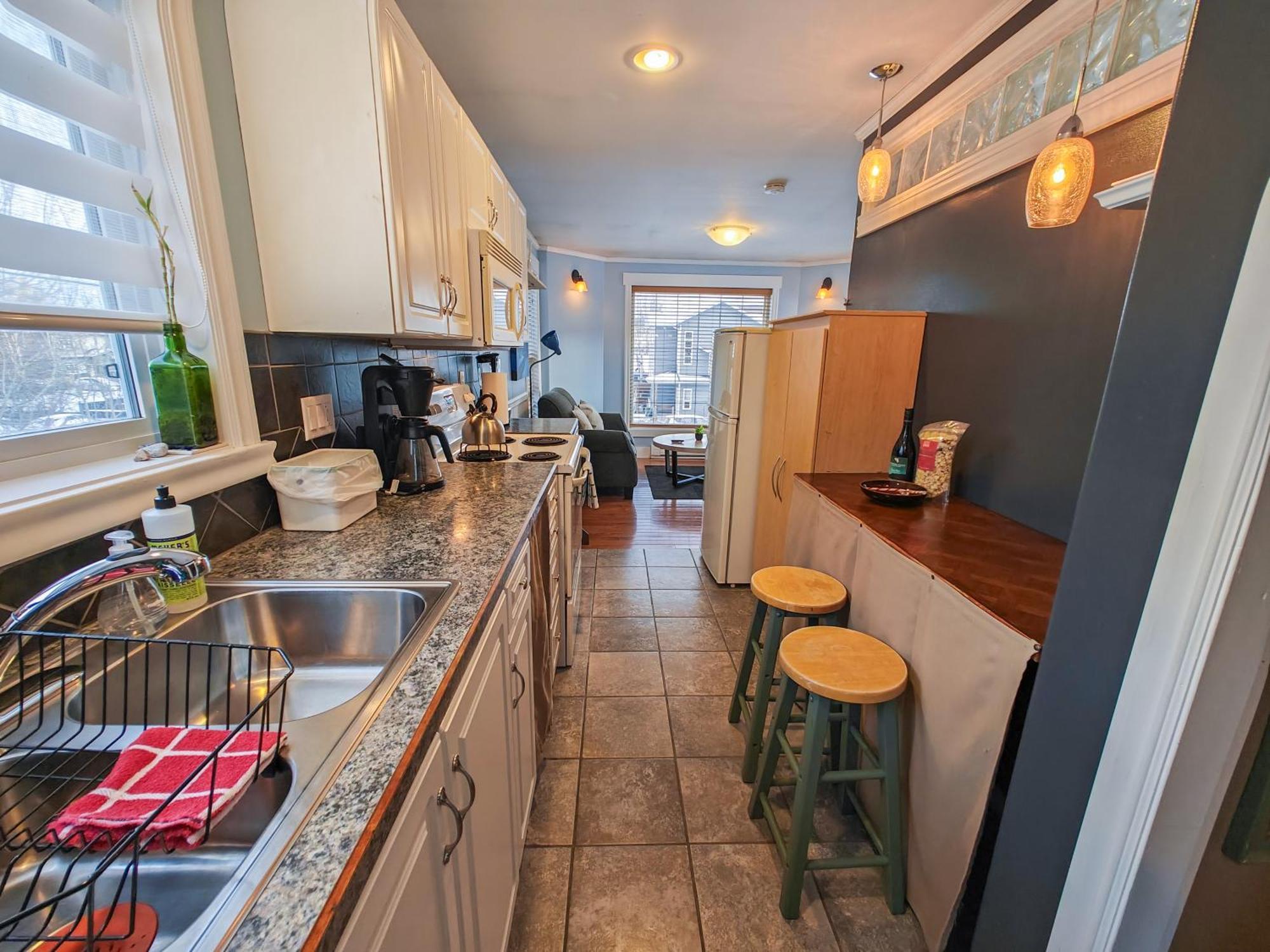 Downtown Whitehorse Apartment In Old Town Exteriör bild