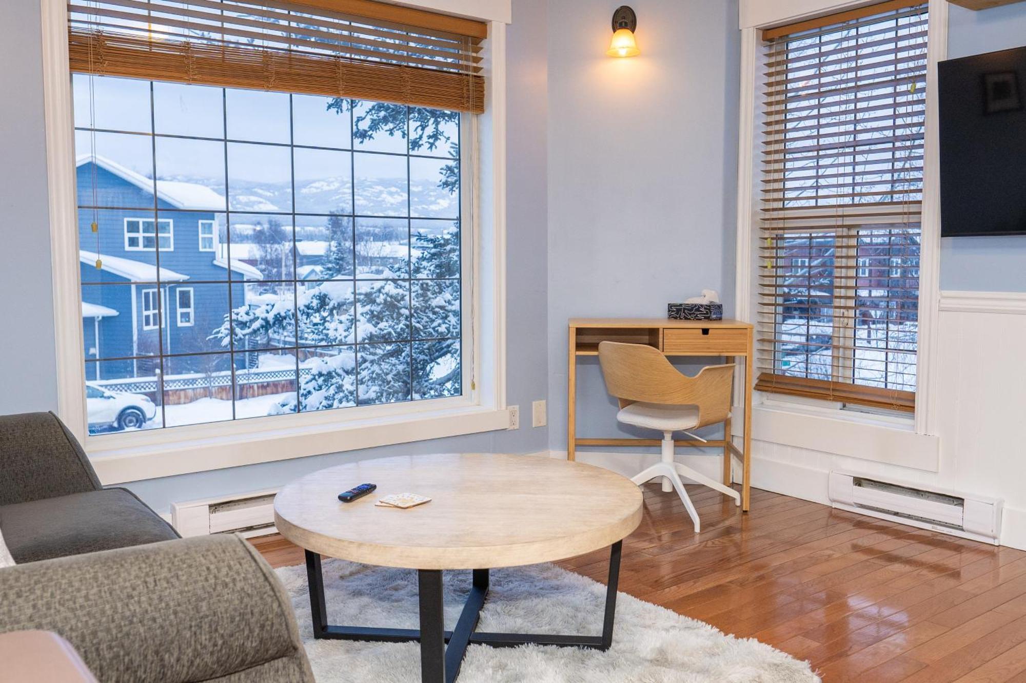 Downtown Whitehorse Apartment In Old Town Exteriör bild